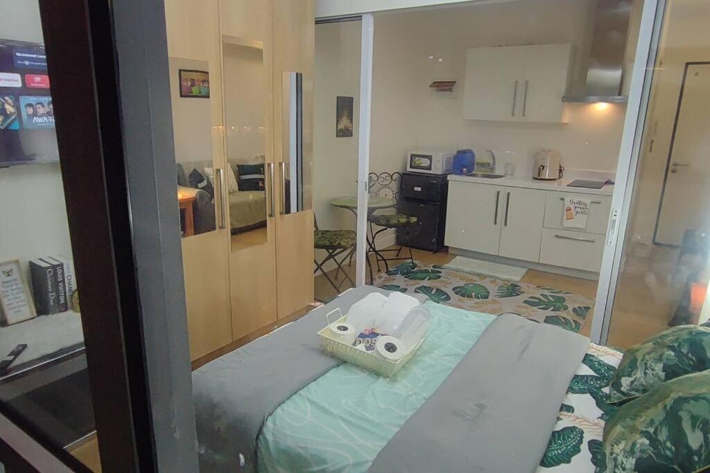 Aveline Suites Elite Rockwell View Acqua Private Residences Near Rockwell Makati 马尼拉 外观 照片
