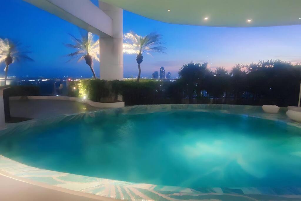 Aveline Suites Elite Rockwell View Acqua Private Residences Near Rockwell Makati 马尼拉 外观 照片