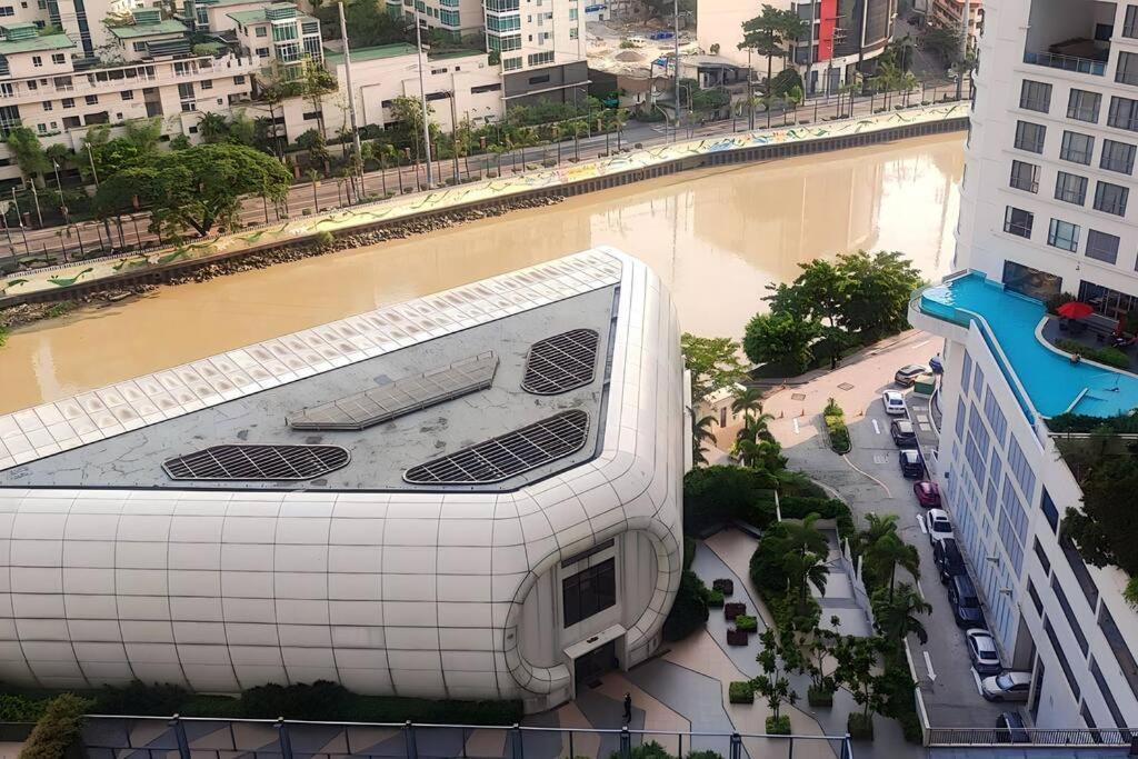 Aveline Suites Elite Rockwell View Acqua Private Residences Near Rockwell Makati 马尼拉 外观 照片